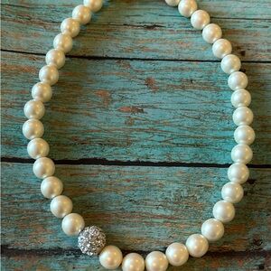 Stella & Dot Cream Pearl Necklace with Silver Bead sized for a girl